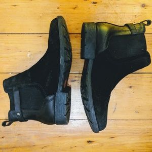 Nine West black suede boots